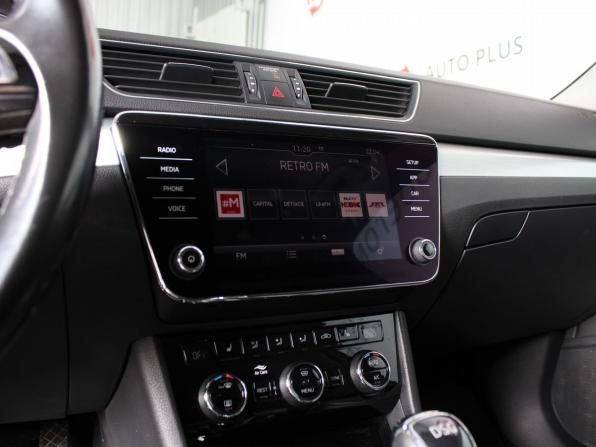 Skoda Superb III с пробегом 2019 года, цена 1 400 000 рублей, 246298 км, лифтбек, Автокод Объявления