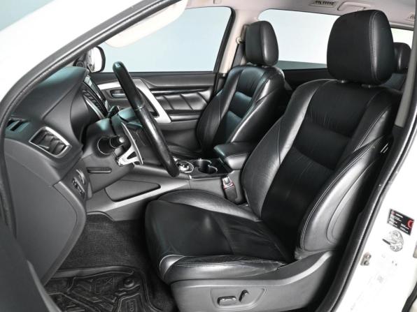 Mitsubishi Pajero Sport III с пробегом 2020 года, цена 2 759 000 рублей, 240828 км, внедорожник, Автокод Объявления