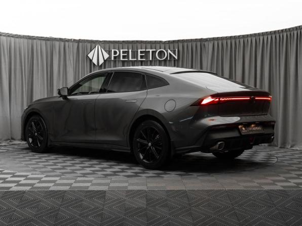 Changan UNI-V I с пробегом 2023 года, цена 2 340 000 рублей, 24761 км, лифтбек, Автокод Объявления