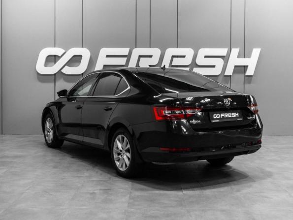 Skoda Superb III с пробегом 2018 года, цена 1 990 000 рублей, 233023 км, лифтбек, Автокод Объявления