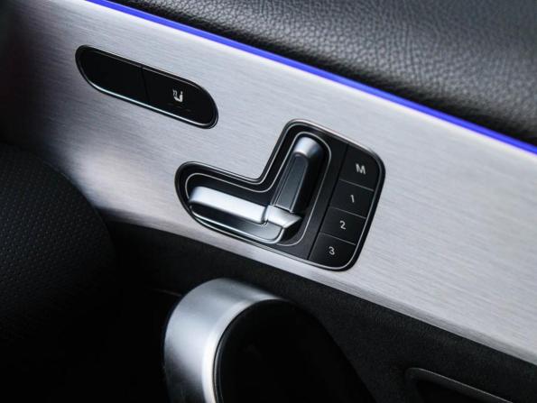 Mercedes-Benz A-Класс IV (W177) с пробегом 2021 года, цена 2 499 000 рублей, 78207 км, седан, Автокод Объявления