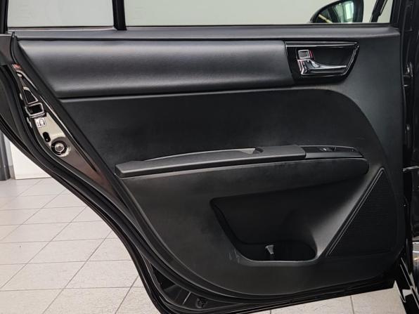 Toyota Corolla XI (E160 E170) Рестайлинг 2 с пробегом 2018 года, цена 1 395 000 рублей, 131151 км, универсал, Автокод Объявления