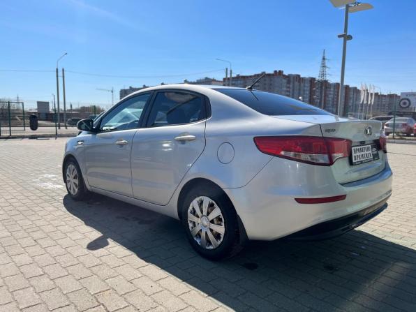 Kia Rio III Рестайлинг с пробегом 2015 года, цена 1 120 000 рублей, 77787 км, седан, Автокод Объявления