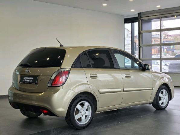 Kia Rio II Рестайлинг с пробегом 2010 года, цена 416 000 рублей, 243325 км, хэтчбек, Автокод Объявления