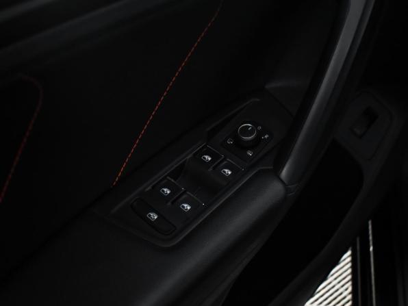 Volkswagen Tiguan II Рестайлинг с пробегом 2021 года, цена 2 635 000 рублей, 144072 км, внедорожник, Автокод Объявления