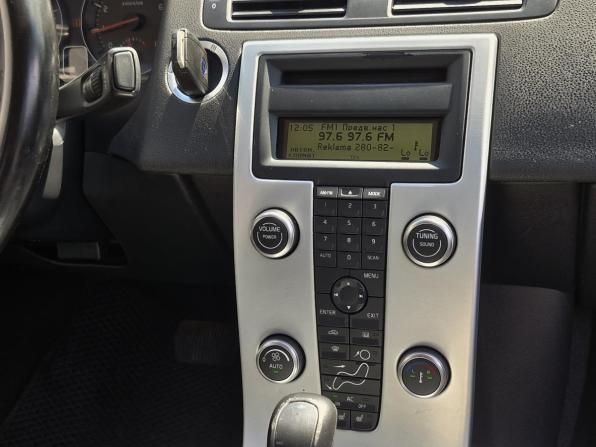 Volvo S40 II Рестайлинг с пробегом 2011 года, цена 679 000 рублей, 219447 км, седан, Автокод Объявления
