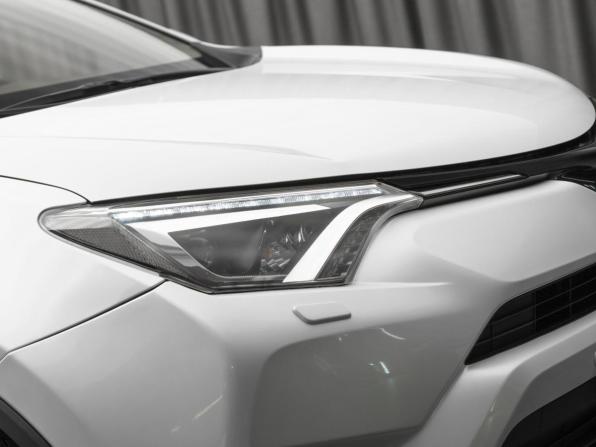 Toyota RAV4 IV (XA40) Рестайлинг с пробегом 2018 года, цена 2 850 000 рублей, 38000 км, внедорожник, Автокод Объявления