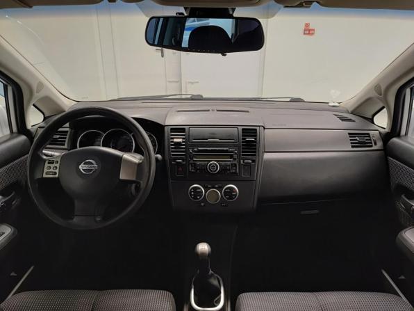 Nissan Tiida I Рестайлинг с пробегом 2011 года, цена 709 000 рублей, 215743 км, седан, Автокод Объявления