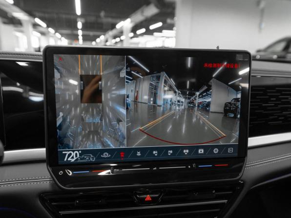 Volkswagen Passat (North America and China) Pro I с пробегом 2026 года, цена 4 100 000 рублей, 50 км, седан, Автокод Объявления