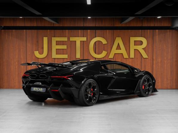 Lamborghini Revuelto с пробегом 2025 года, цена 84 000 000 рублей, 605 км, купе, Автокод Объявления