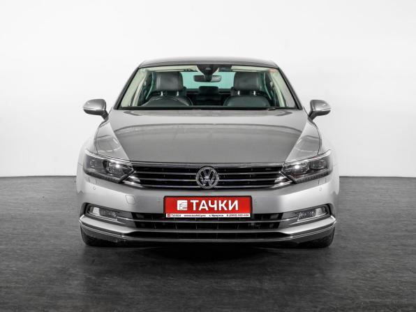 Volkswagen Passat B8 с пробегом 2015 года, цена 1 800 000 рублей, 50939 км, седан, Автокод Объявления