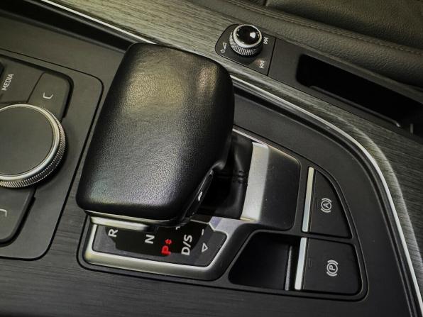 Audi A4 V (B9) с пробегом 2019 года, цена 2 200 000 рублей, 108952 км, седан, Автокод Объявления