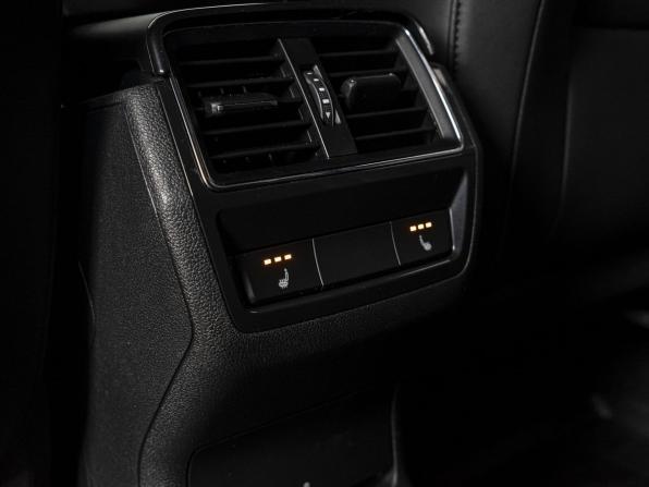Skoda Karoq I с пробегом 2022 года, цена 2 690 000 рублей, 56079 км, внедорожник, Автокод Объявления
