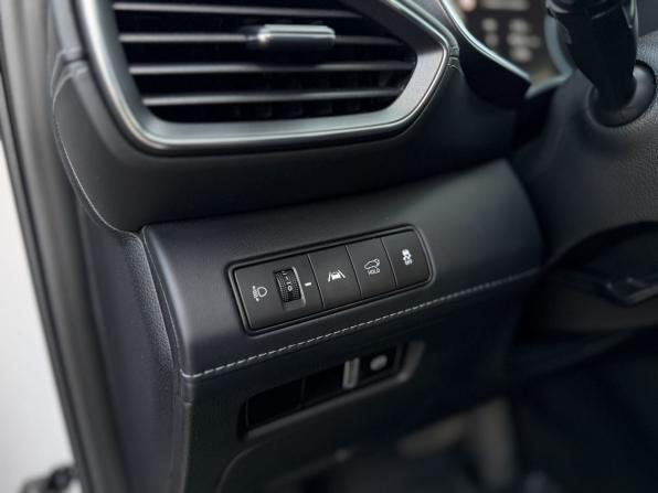 Hyundai Santa Fe IV Рестайлинг с пробегом 2022 года, цена 3 649 000 рублей, 74630 км, внедорожник, Автокод Объявления
