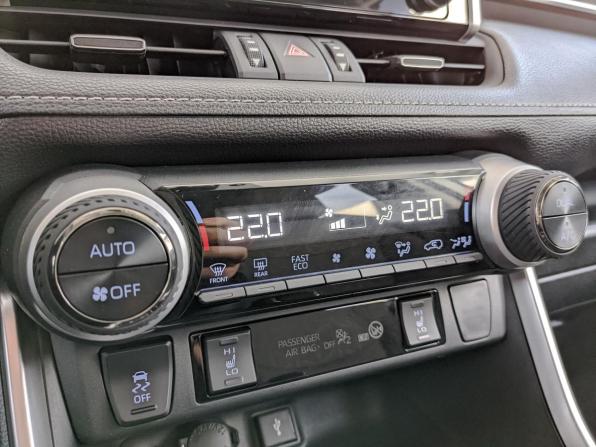 Toyota RAV4 V (XA50) с пробегом 2021 года, цена 3 475 000 рублей, 56171 км, внедорожник, Автокод Объявления