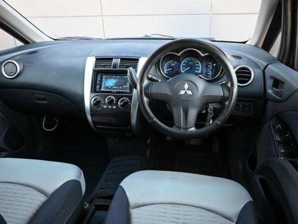 Mitsubishi Colt VI (Z20/Z30) с пробегом 2003 года, цена 399 000 рублей, 262065 км, хэтчбек, Автокод Объявления