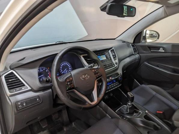 Hyundai Tucson III с пробегом 2016 года, цена 1 749 000 рублей, 179000 км, внедорожник, Автокод Объявления