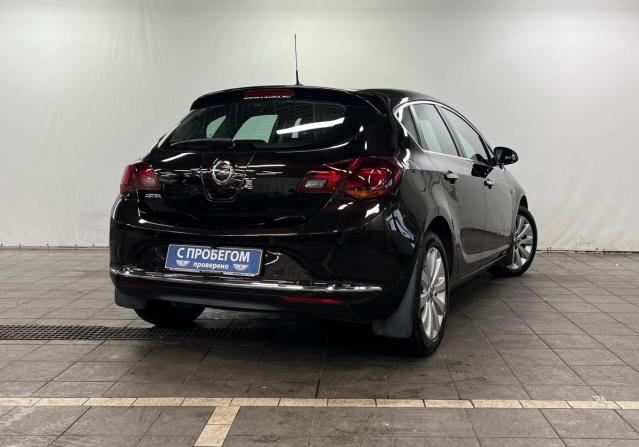 Opel Astra J Рестайлинг с пробегом 2013 года, цена 650 000 рублей, 199000 км, хэтчбек, Автокод Объявления