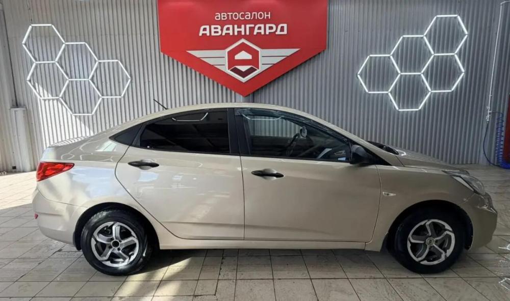 Hyundai Solaris I Альметьевск  - изображение 8