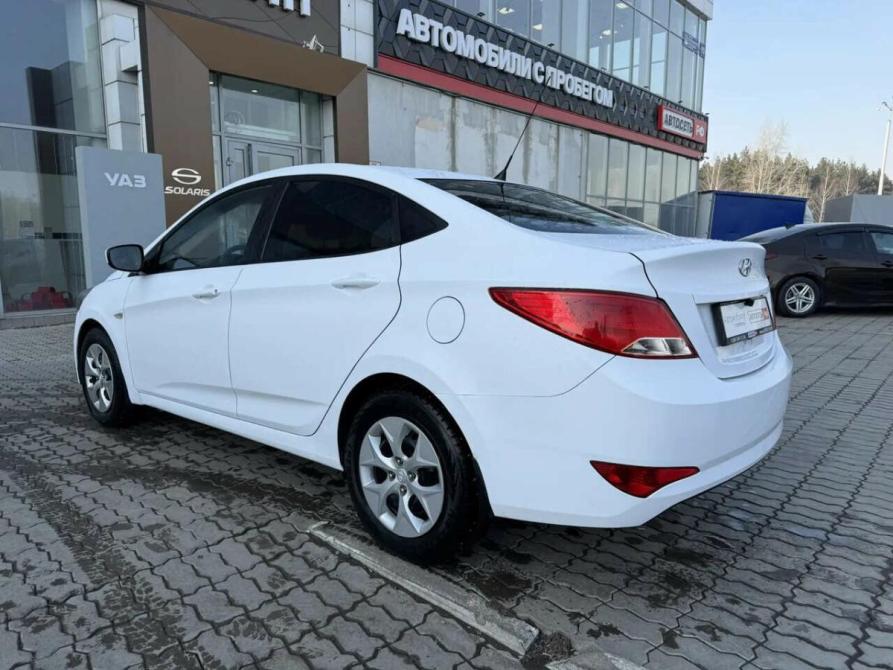 Hyundai Solaris I Рестайлинг Набережные Челны  - изображение 18