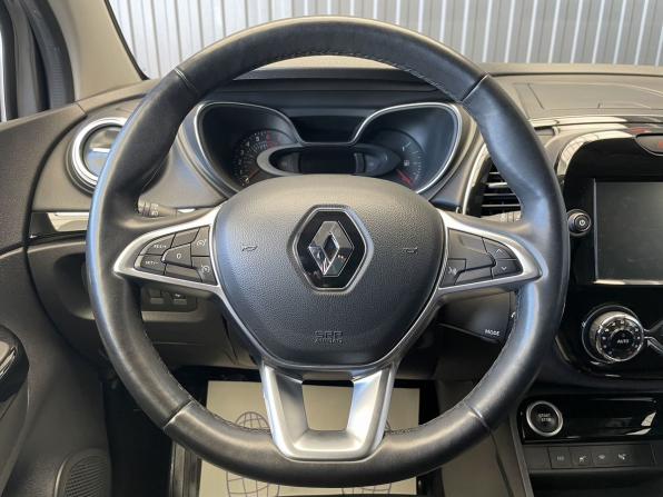 Renault Kaptur I Рестайлинг с пробегом 2021 года, цена 1 647 000 рублей, 68775 км, внедорожник, Автокод Объявления