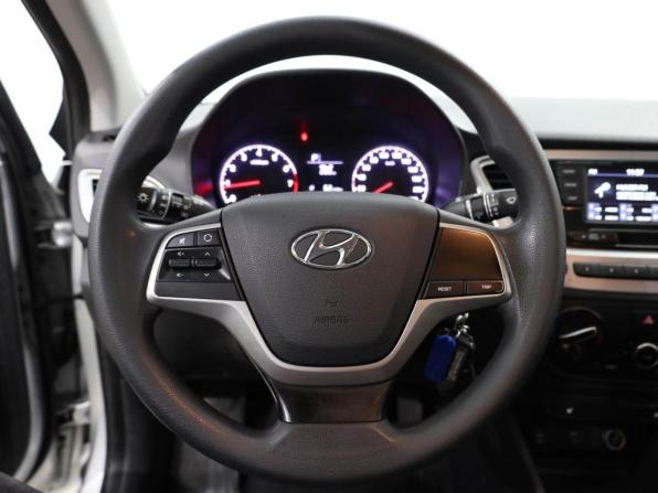 Hyundai Solaris II с пробегом 2019 года, цена 1 479 000 рублей, 93561 км, седан, Автокод Объявления