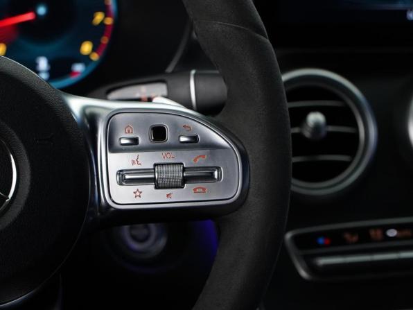 Mercedes-Benz C-Класс IV (W205) Рестайлинг с пробегом 2018 года, цена 3 150 000 рублей, 161959 км, седан, Автокод Объявления