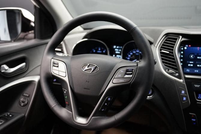 Hyundai Santa Fe III Рестайлинг с пробегом 2015 года, цена 2 538 000 рублей, 155000 км, внедорожник, Автокод Объявления