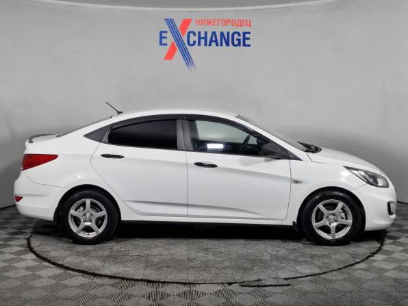 Hyundai Solaris I с пробегом 2012 года, цена 715 000 рублей, 172169 км, седан, Автокод Объявления