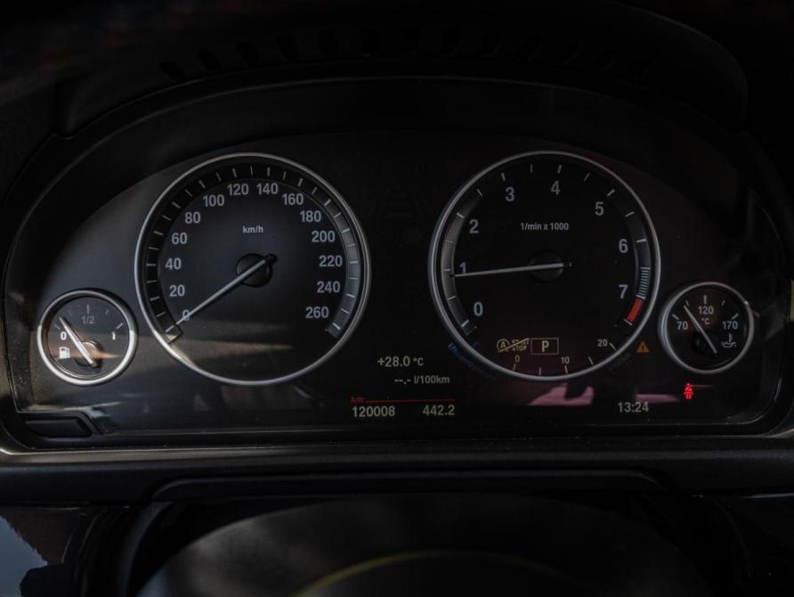BMW 5 серии VI (F10/F11/F07) Рестайлинг Краснодар  - изображение 17