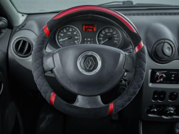 Renault Logan I Рестайлинг с пробегом 2011 года, цена 370 000 рублей, 204500 км, седан, Автокод Объявления