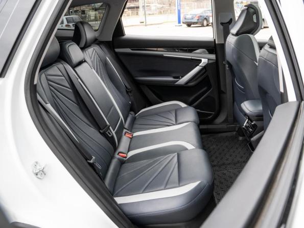 Geely Atlas II с пробегом 2024 года, цена 2 838 070 рублей, 29635 км, внедорожник, Автокод Объявления