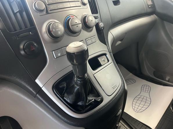 Hyundai H-1 II с пробегом 2010 года, цена 1 130 000 рублей, 445060 км, минивэн, Автокод Объявления