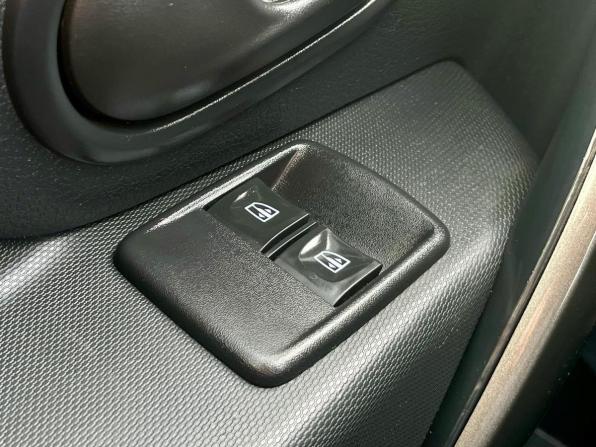 Renault Sandero II Рестайлинг с пробегом 2019 года, цена 920 000 рублей, 98770 км, хэтчбек, Автокод Объявления