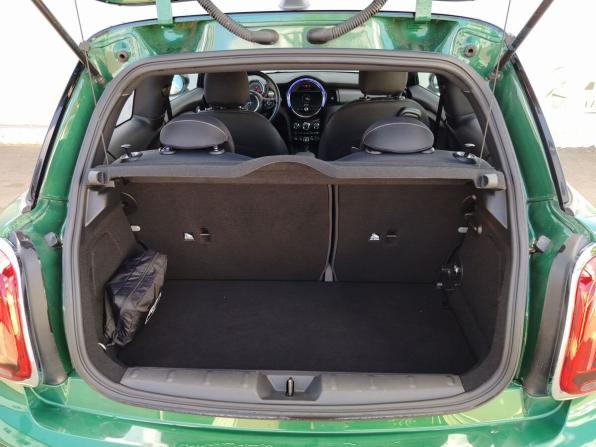 Mini Hatch III (F55/F56) Рестайлинг с пробегом 2020 года, цена 1 990 000 рублей, 84981 км, хэтчбек, Автокод Объявления