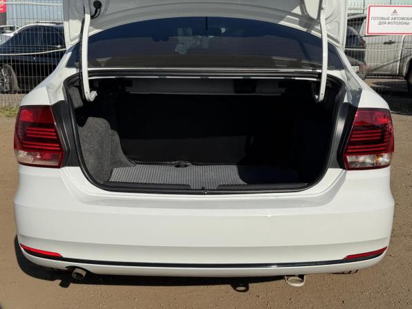 Volkswagen Polo V Рестайлинг с пробегом 2016 года, цена 760 000 рублей, 215473 км, седан, Автокод Объявления