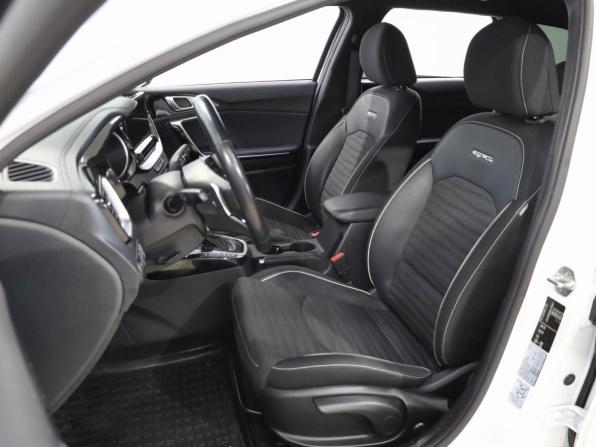 Kia Ceed III Рестайлинг с пробегом 2021 года, цена 2 099 000 рублей, 93489 км, универсал, Автокод Объявления