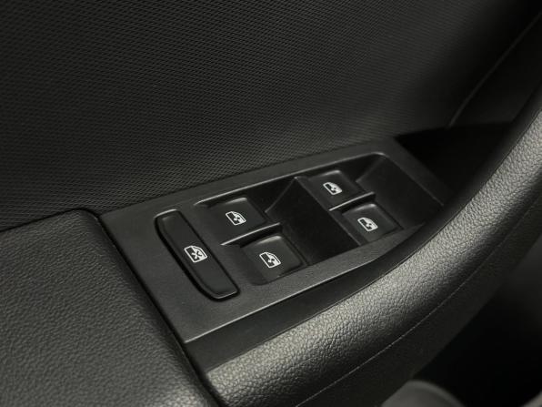 Volkswagen Polo VI с пробегом 2020 года, цена 1 699 000 рублей, 43925 км, лифтбек, Автокод Объявления