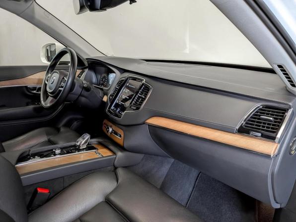 Volvo XC90 II Рестайлинг 1 с пробегом 2021 года, цена 4 995 000 рублей, 96968 км, внедорожник, Автокод Объявления