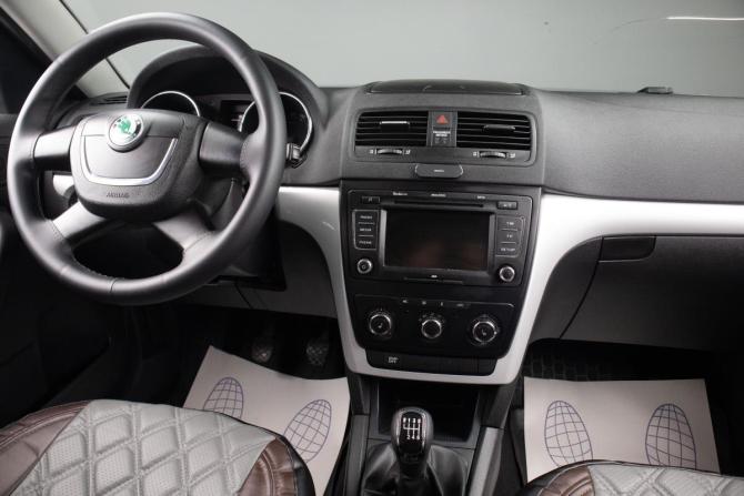 Skoda Yeti I с пробегом 2012 года, цена 879 000 рублей, 190000 км, внедорожник, Автокод Объявления