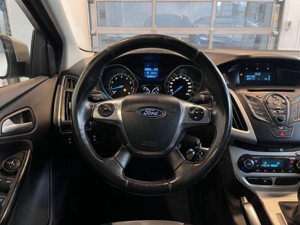 Ford Focus III с пробегом 2012 года, цена 840 000 рублей, 186253 км, седан, Автокод Объявления