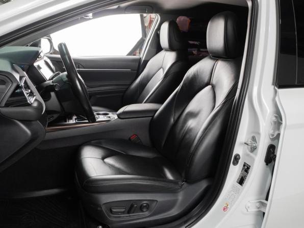 Toyota Camry VIII (XV70) с пробегом 2018 года, цена 2 729 000 рублей, 239433 км, седан, Автокод Объявления