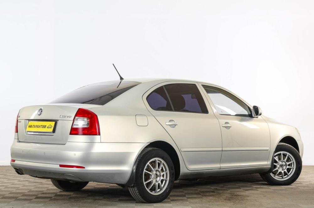 Skoda Octavia II (A5) Рестайлинг Тюмень  - изображение 7