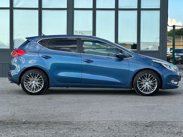 Kia Ceed II с пробегом 2013 года, цена 920 000 рублей, 210000 км, хэтчбек, Автокод Объявления