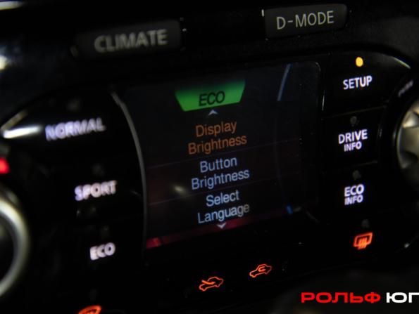 Nissan Juke I с пробегом 2014 года, цена 868 000 рублей, 116559 км, внедорожник, Автокод Объявления