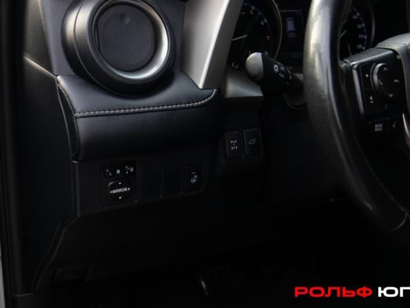 Toyota RAV4 IV (XA40) Рестайлинг с пробегом 2019 года, цена 2 588 000 рублей, 108535 км, внедорожник, Автокод Объявления