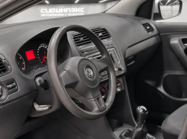 Volkswagen Polo V с пробегом 2013 года, цена 785 000 рублей, 136000 км, седан, Автокод Объявления