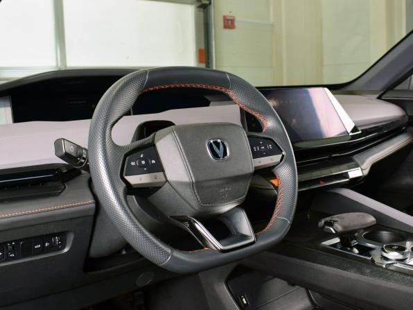 Changan UNI-V I с пробегом 2023 года, цена 2 175 995 рублей, 95860 км, лифтбек, Автокод Объявления