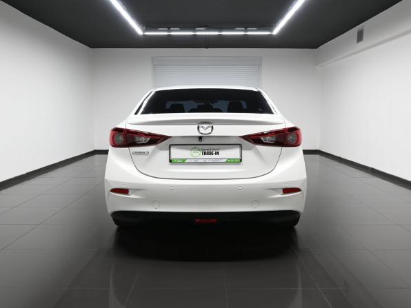 Mazda 3 III (BM) Рестайлинг с пробегом 2018 года, цена 1 845 000 рублей, 72800 км, седан, Автокод Объявления