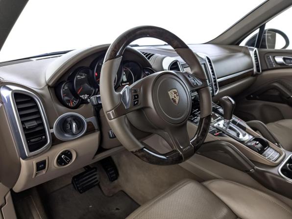 Porsche Cayenne II (958) с пробегом 2014 года, цена 2 295 000 рублей, 240700 км, внедорожник, Автокод Объявления
